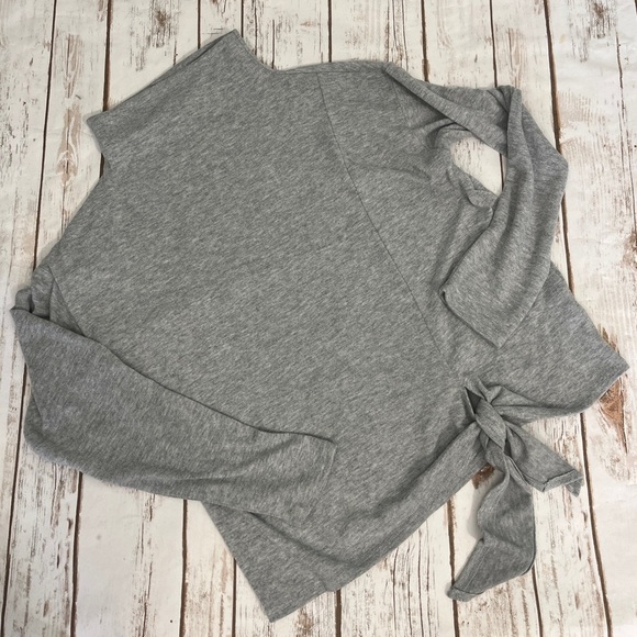 Vera Wang Simply Vera Size Medium Tie Front Gray Sweater Mock Turtleneck Top - Picture 8 of 14